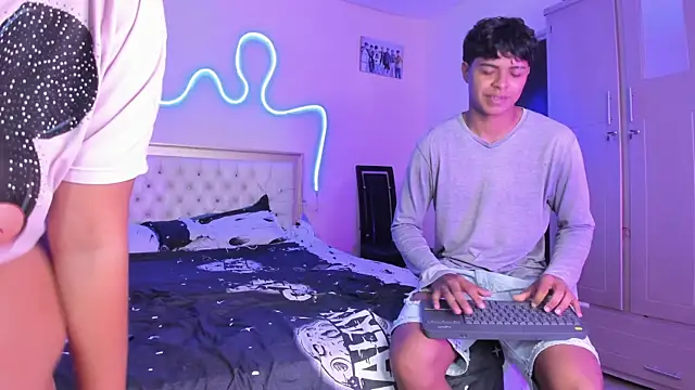 Snapshot of dafnezahiraa_ chatting on 01/06/26, 09:29 dafnezahiraa online show from 01/06/26, 09:29