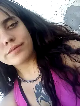 Snapshot of lucylovles chatting on 02/13/25, 09:06 lucylovles online show from 02/13/25, 09:06