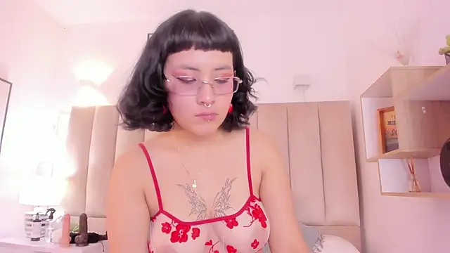 Haru Bonny online show from 12/13/24, 08:04