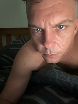 Snapshot of aus_guy93 chatting on 05/09/26, 05:29 aus guy93 online show from 05/09/26, 05:29