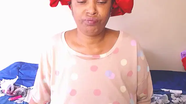 2Sweetysmile online show from 10/02/25, 10:33