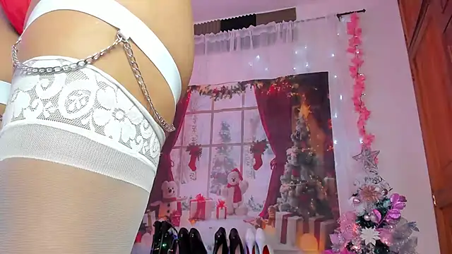 Alaia Love77 online show from 12/24/24, 02:32