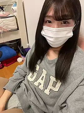 Snapshot of pantumieteruyo chatting on 02/06/25, 01:54 pantumieteruyo online show from 02/06/25, 01:54