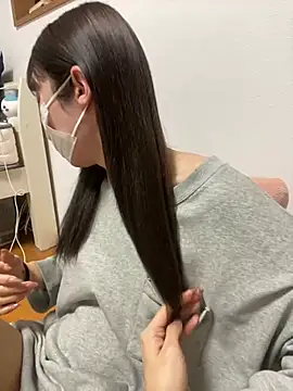 Snapshot of pantumieteruyo chatting on 03/09/25, 02:10 pantumieteruyo online show from 03/09/25, 02:10