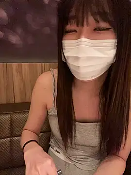 Snapshot of pantumieteruyo chatting on 02/21/26, 02:18 pantumieteruyo online show from 02/21/26, 02:18