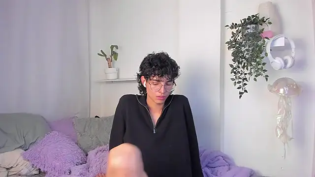 santy-kitty online show from 02/16/26, 12:07