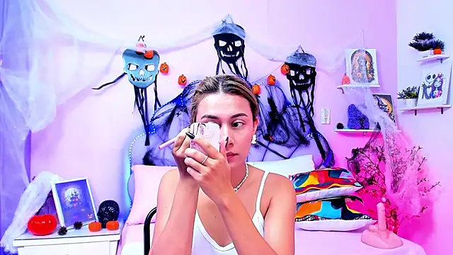 HannaPretthy online show from 10/24/25, 11:28