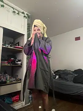 EemaHaruki online show from 12/30/24, 06:05