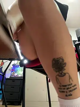 EemaHaruki online show from 02/17/25, 09:08