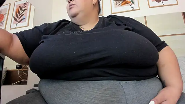 Snapshot of Alisson_am chatting on 09/21/25, 11:34 Alisson am online show from 09/21/25, 11:34
