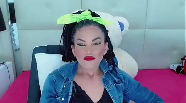 NathaliaCross online show from 02/25/25, 05:58