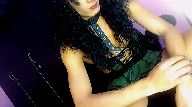 Snapshot of franchescasecrett chatting on 01/05/25, 11:12 franchescasecrett online show from 01/05/25, 11:12