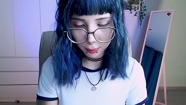 Snapshot of MoriHorri chatting on 12/06/24, 02:57 MoriHorri online show from 12/06/24, 02:57