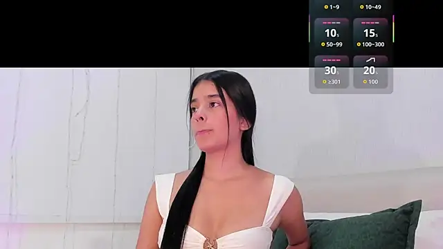 Isaa Queen online show from 10/17/25, 07:38