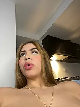 Snapshot of Mary_ivett chatting on 01/19/25, 01:10 Mary ivett online show from 01/19/25, 01:10