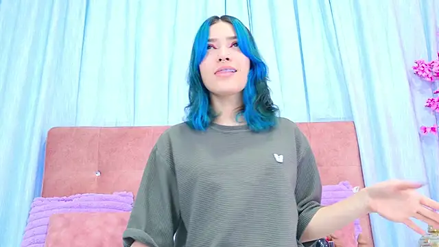 AlliciaKim online show from 11/28/25, 07:16