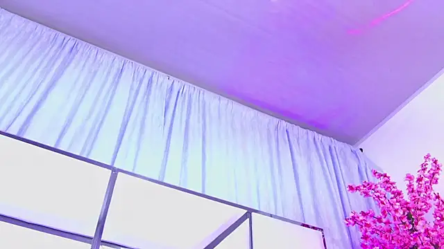 AlliciaKim online show from 03/12/26, 12:11