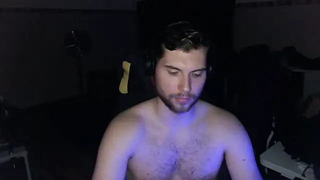 Snapshot of Ironman220 chatting on 01/29/25, 05:56 Ironman220 online show from 01/29/25, 05:56