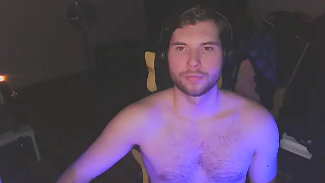 Snapshot of Ironman220 chatting on 02/25/25, 06:53 Ironman220 online show from 02/25/25, 06:53