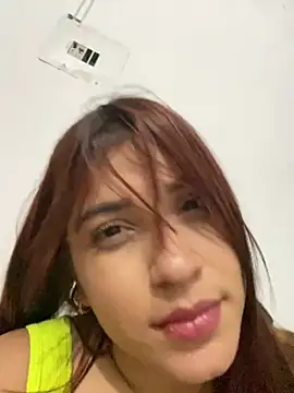 perlita05 online show from 02/25/25, 02:25