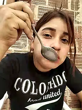 perlita05 online show from 03/12/25, 05:49