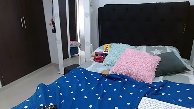 amazonafit  online show from 01/16/25, 07:31