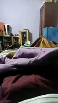 youngbull 21delhi online show from 12/31/24, 08:15