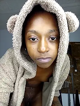 02Boitybaby online show from 10/18/25, 06:58