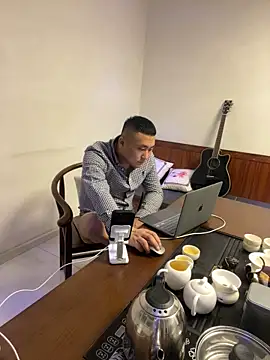 ShaoZian 1 online show from 11/07/25, 04:29