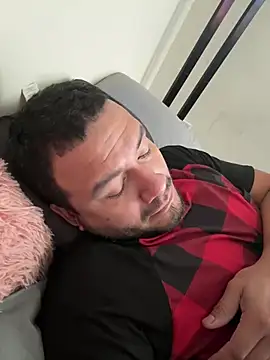 elamante03 online show from 01/13/25, 02:21