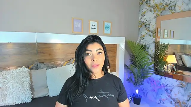 EmaBakker online show from 02/12/25, 11:51