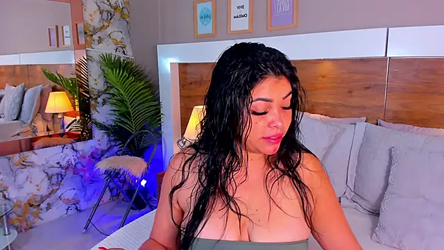 EmaBakker online show from 10/19/25, 11:44