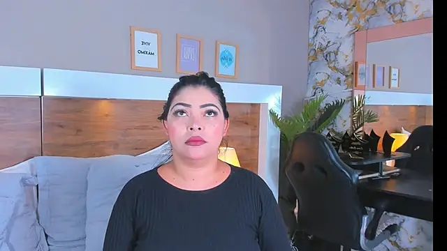 EmaBakker online show from 04/07/26, 11:43