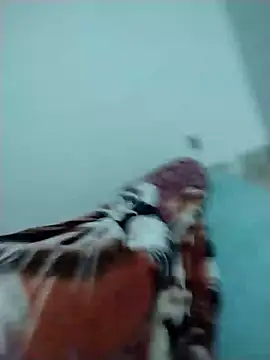 Snapshot of lm279 chatting on 12/26/24, 04:04 lm279 online show from 12/26/24, 04:04