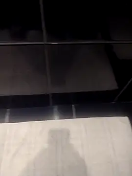 Snapshot of lm279 chatting on 02/16/25, 03:38 lm279 online show from 02/16/25, 03:38