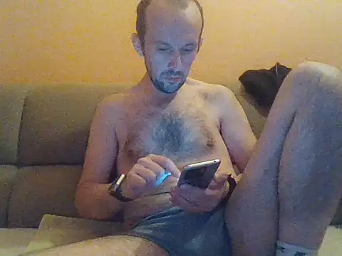 Snapshot of Translover66789 chatting on 04/19/26, 11:31 Translover66789 online show from 04/19/26, 11:31