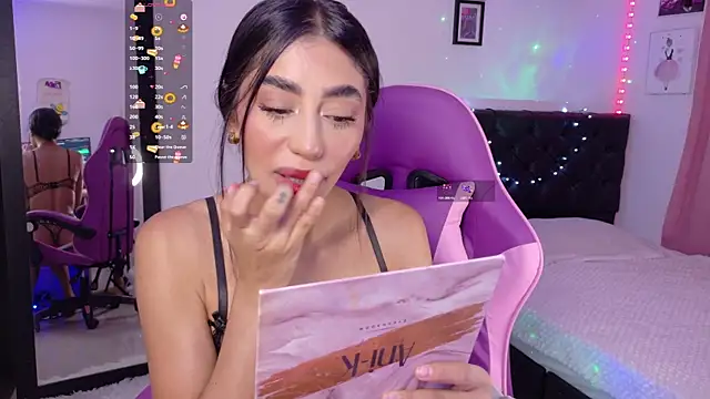 JulietaCheerr online show from 04/28/26, 02:00