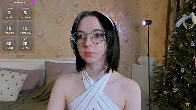 Nora Failure online show from 12/29/24, 05:21