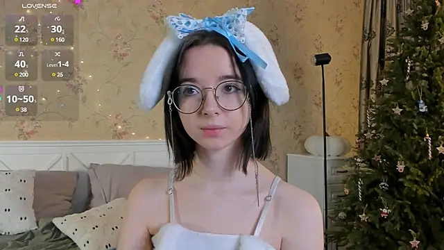 Nora Failure online show from 01/03/25, 05:06