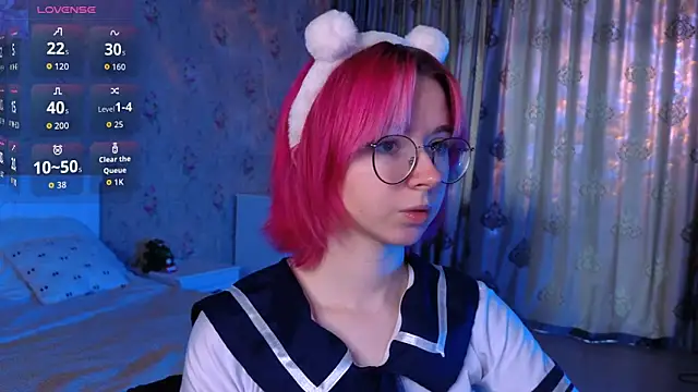 Nora Failure online show from 09/17/25, 04:25