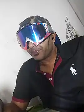 Daretodeviate online show from 10/18/25, 03:13