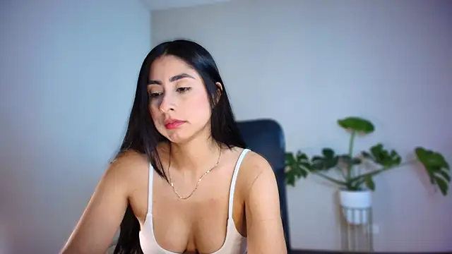 auroracaruso11 online show from 03/26/26, 06:35