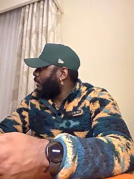 Stayinalive1992 online show from 12/04/25, 03:27