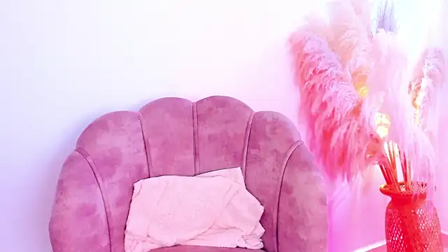 amelie murphy  online show from 01/12/25, 04:29