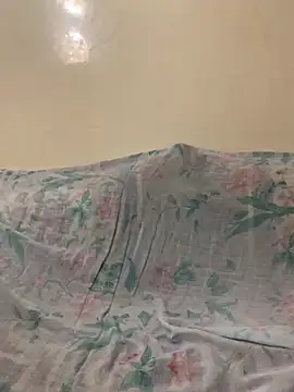 Layla-daloua online show from 09/23/25, 05:49