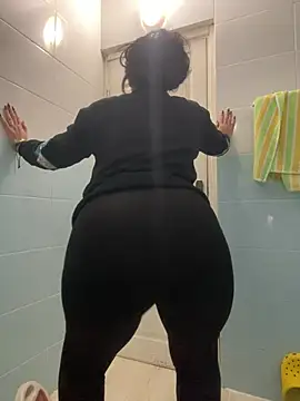 Layla-daloua online show from 02/01/26, 11:03