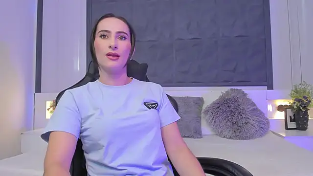 SaraGomez1 online show from 02/19/26, 01:07