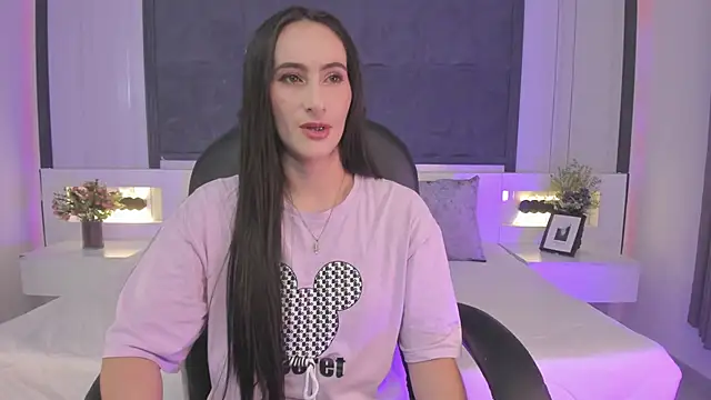 SaraGomez1 online show from 03/06/26, 01:07