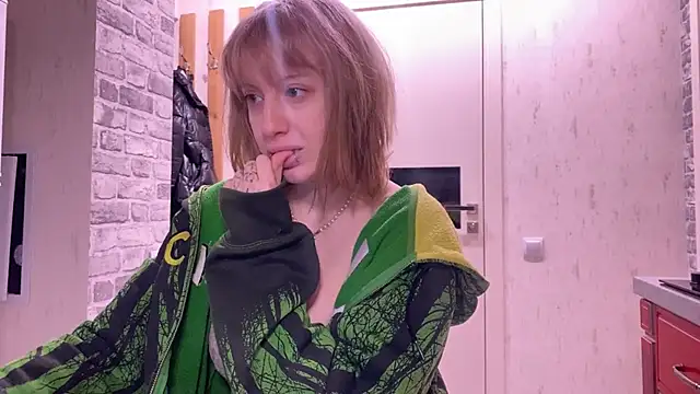 moundliicht1 online show from 02/01/25, 06:21