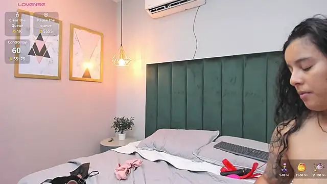 Dilan y Mia online show from 12/06/24, 05:11